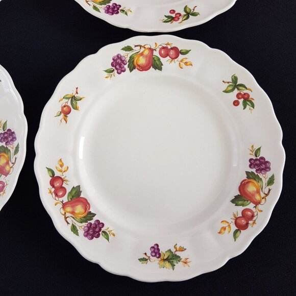 4pc Grindley Marlborough Royal Petal Evesham 9 in Dinner Plate Set Fruit Border - Picture 7 of 10
